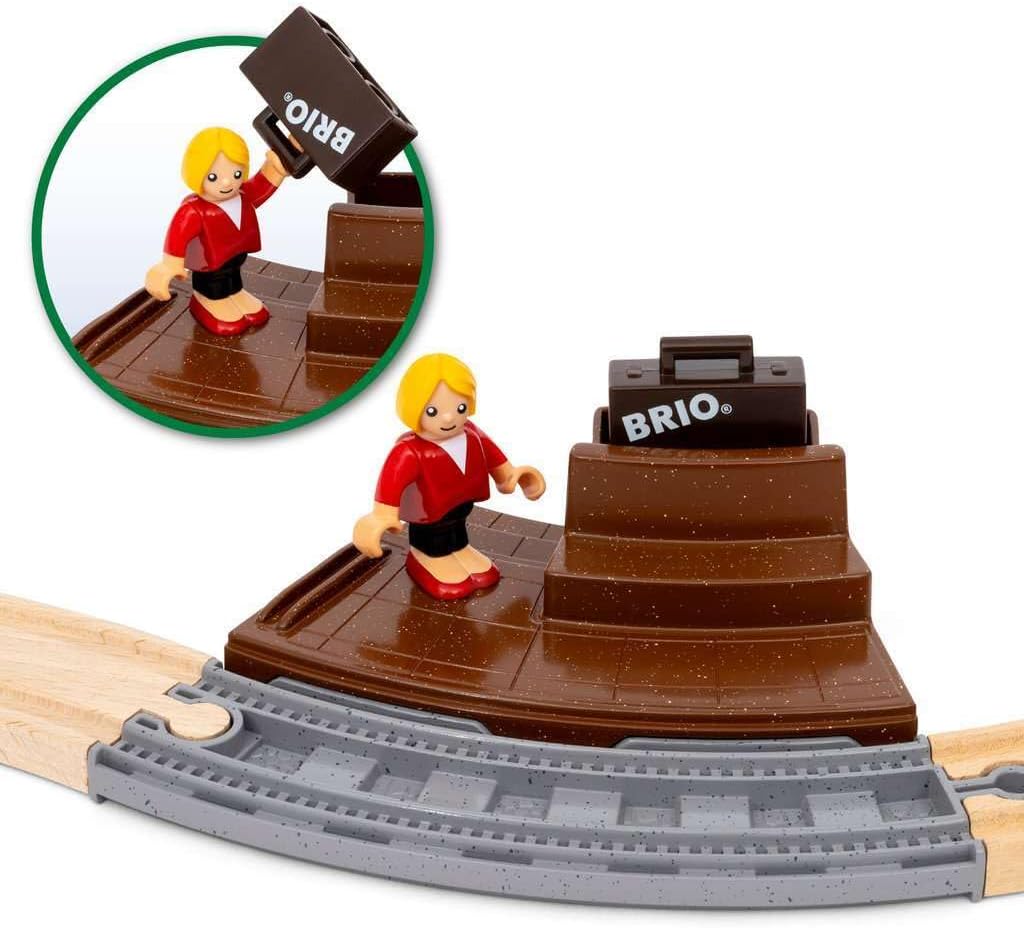 Brio Starter Set Travel Train 22 Pces 36079